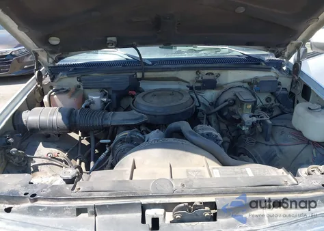 1992 Chevrolet Gmt-400 C1500 из США, поврежденный, VIN 2GCEC19K5N1236386